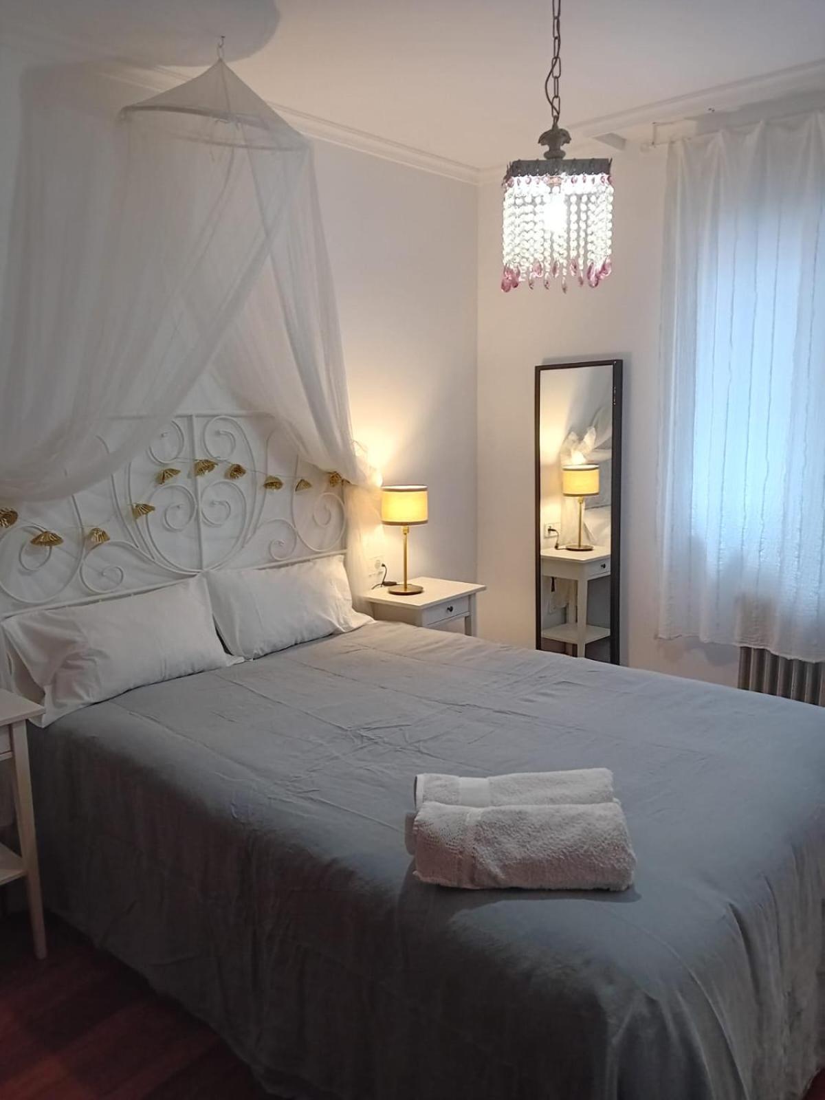 Vivienda En Casco Antiguo De Vigo Apartment ภายนอก รูปภาพ